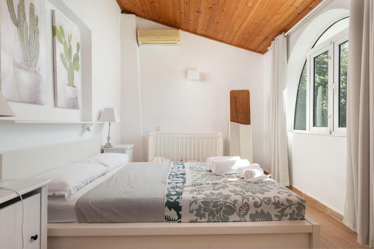 0 m² dengan 4 bilik tidur dan 2 bilik mandi peribadi di Alcudia Luaran gambar