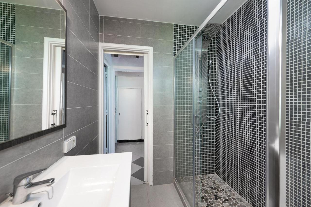 0 m² dengan 4 bilik tidur dan 2 bilik mandi peribadi di Alcudia Luaran gambar